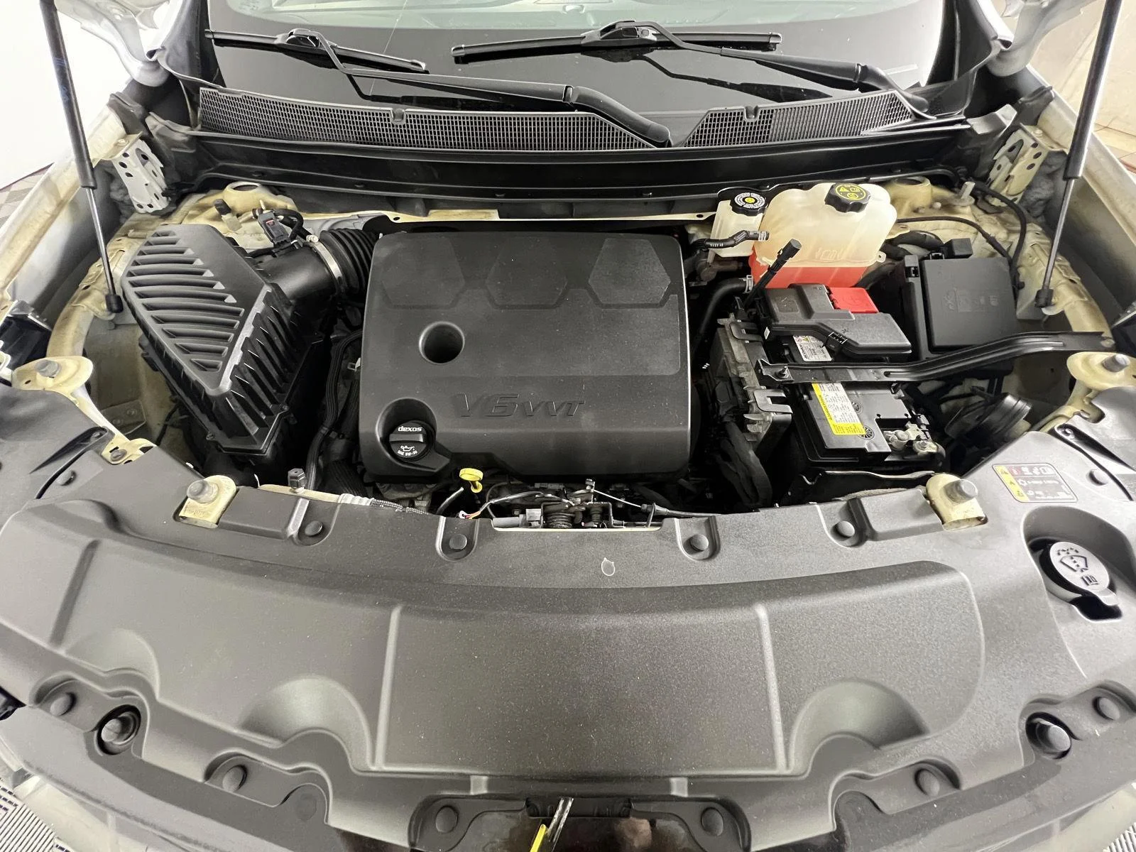 Used 2023 Summit White Chevrolet RS image 24