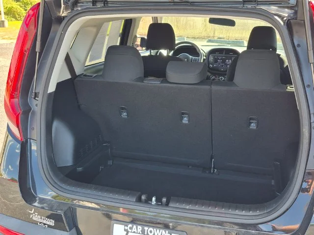 Certified Used 2022 Black Kia LX image 4