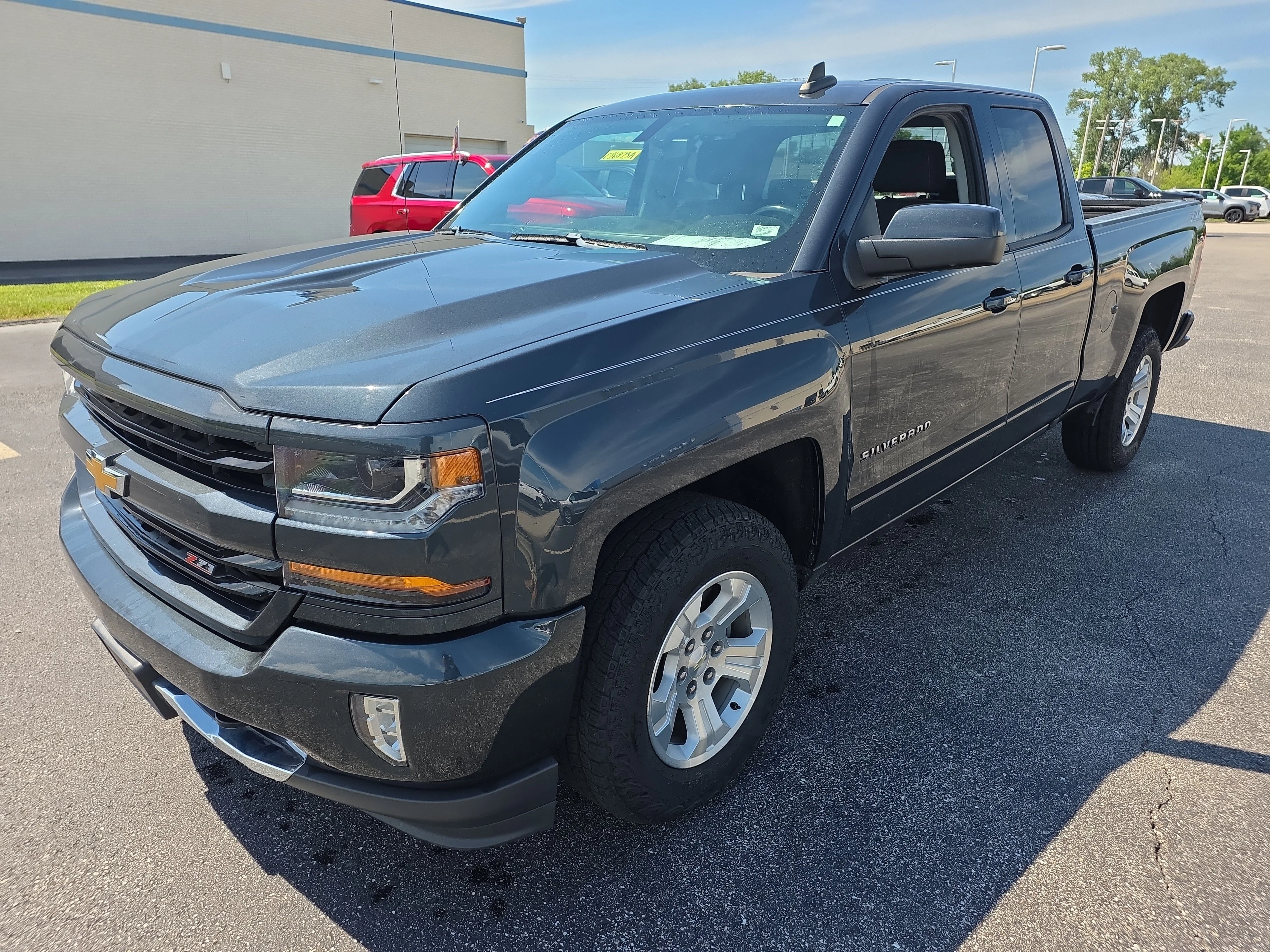 Used 2019  Chevrolet LT image 8
