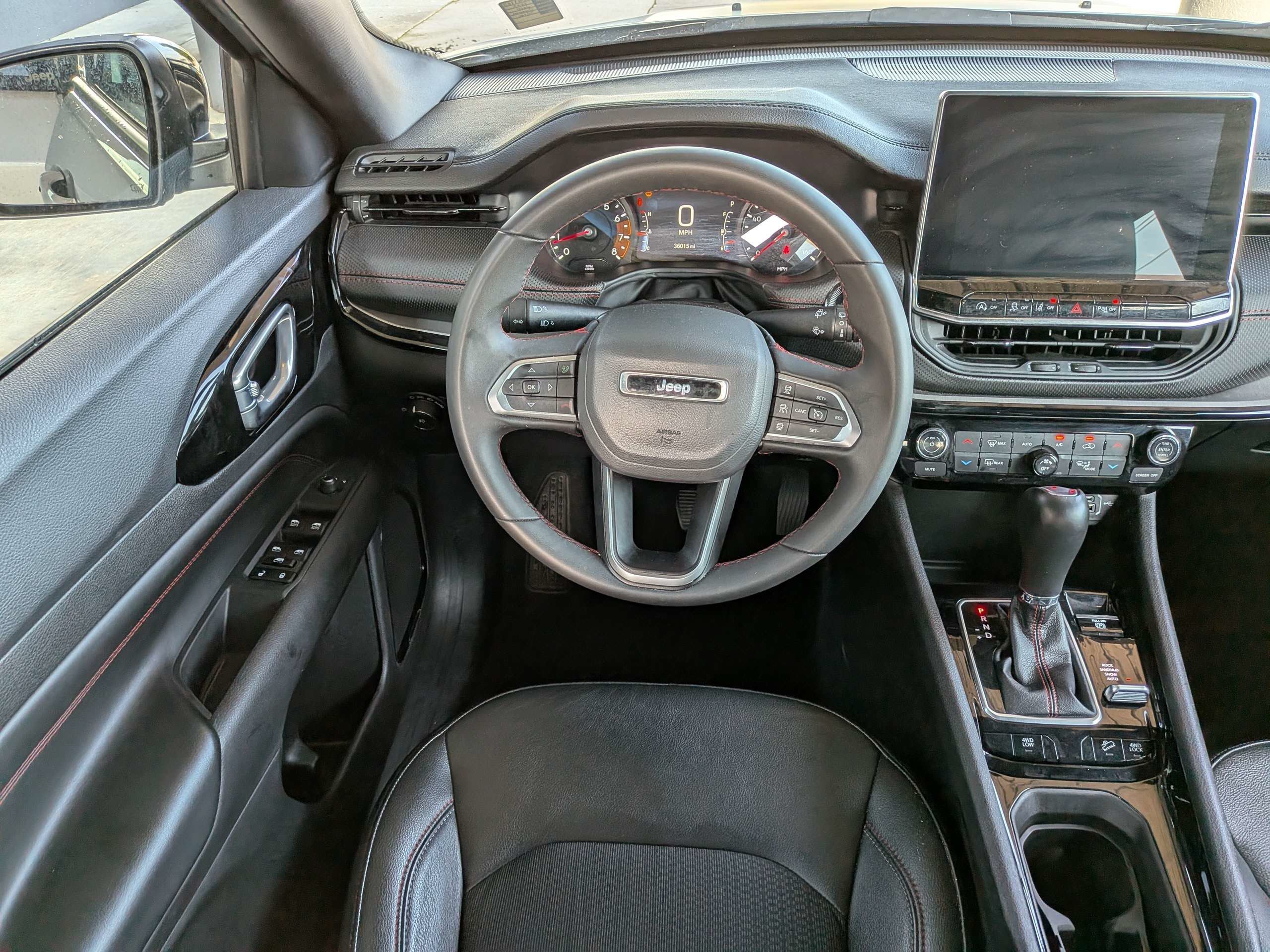 Used 2025 Silver Jeep Trailhawk image 10