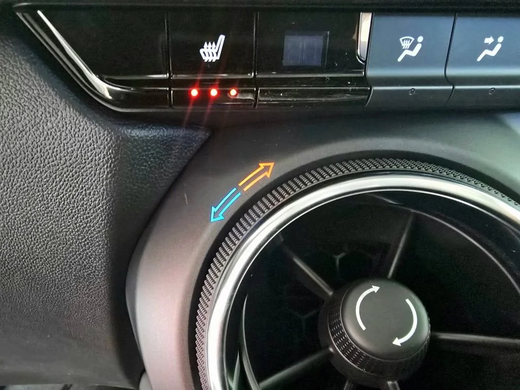 2025 Chevrolet Blazer 2LT - Photo 34