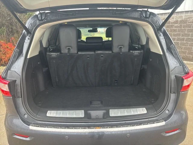 Used 2014 Gray INFINITI Base image 11