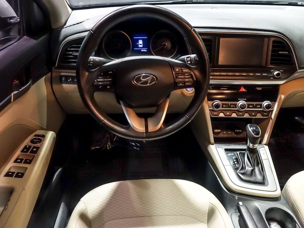 2020 HYUNDAI ELANTRA - Image 17