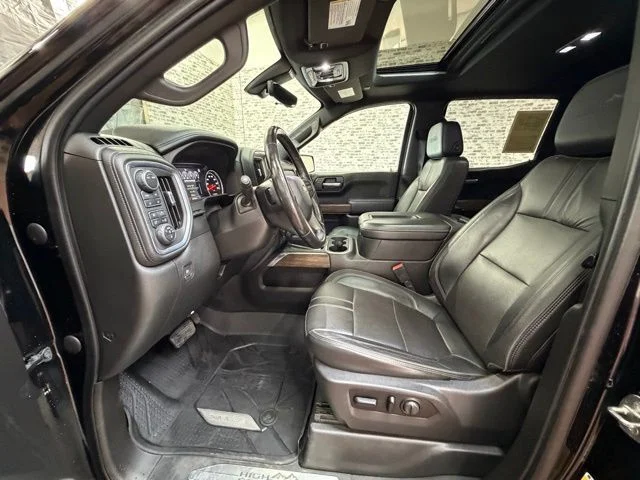 Used 2021 Black Chevrolet High Country image 19