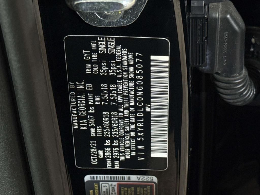 Used 2022 Black Kia S image 31