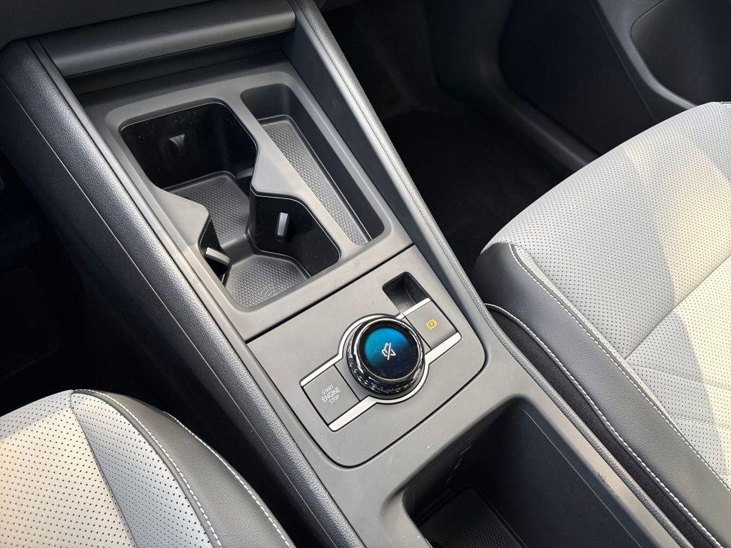 New 2026 Platinum Gray Metallic Volkswagen 2.0T SE image 20