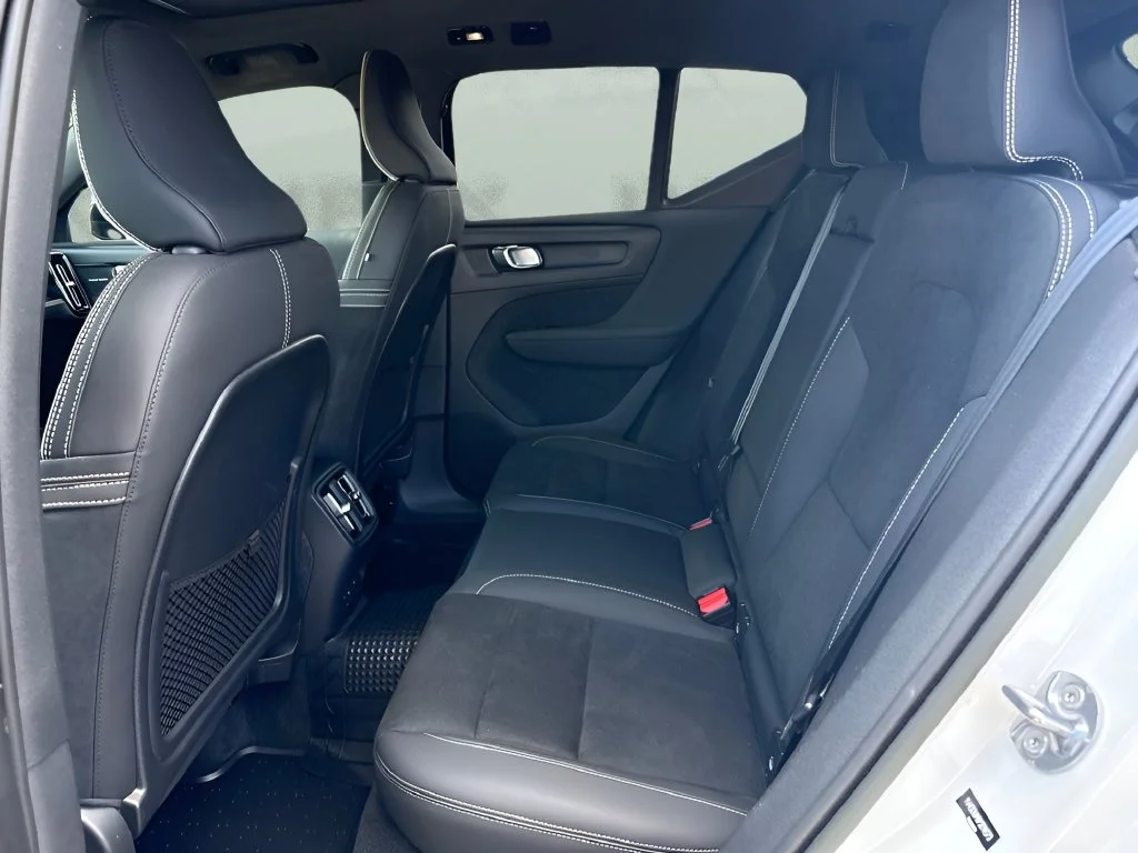 Used 2023 White Volvo Ultimate image 12