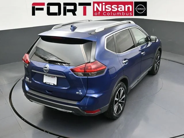 Used 2020 Blue Nissan SL image 39