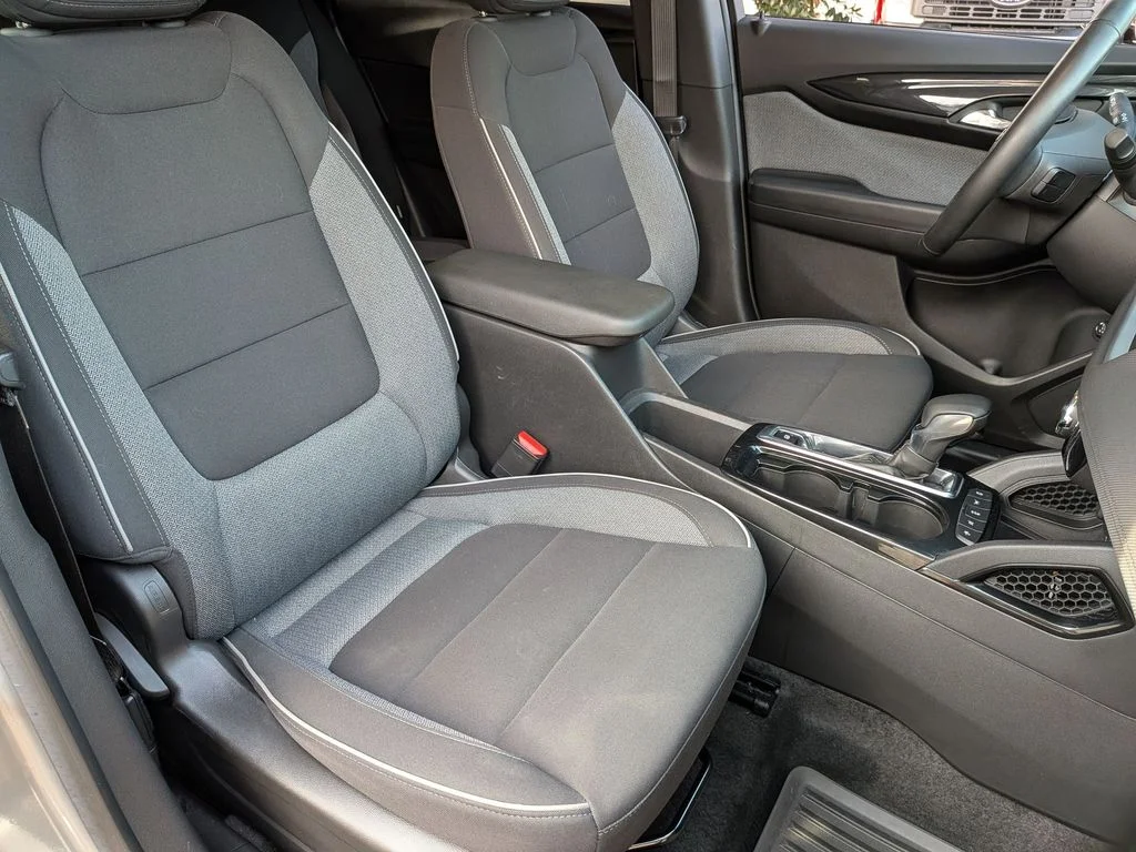 Used 2025 Gray Chevrolet LT image 25