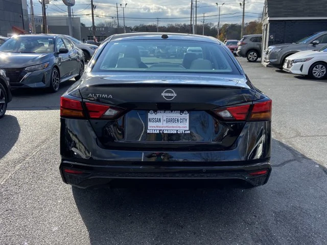 2025 Nissan Altima SV - Photo 5