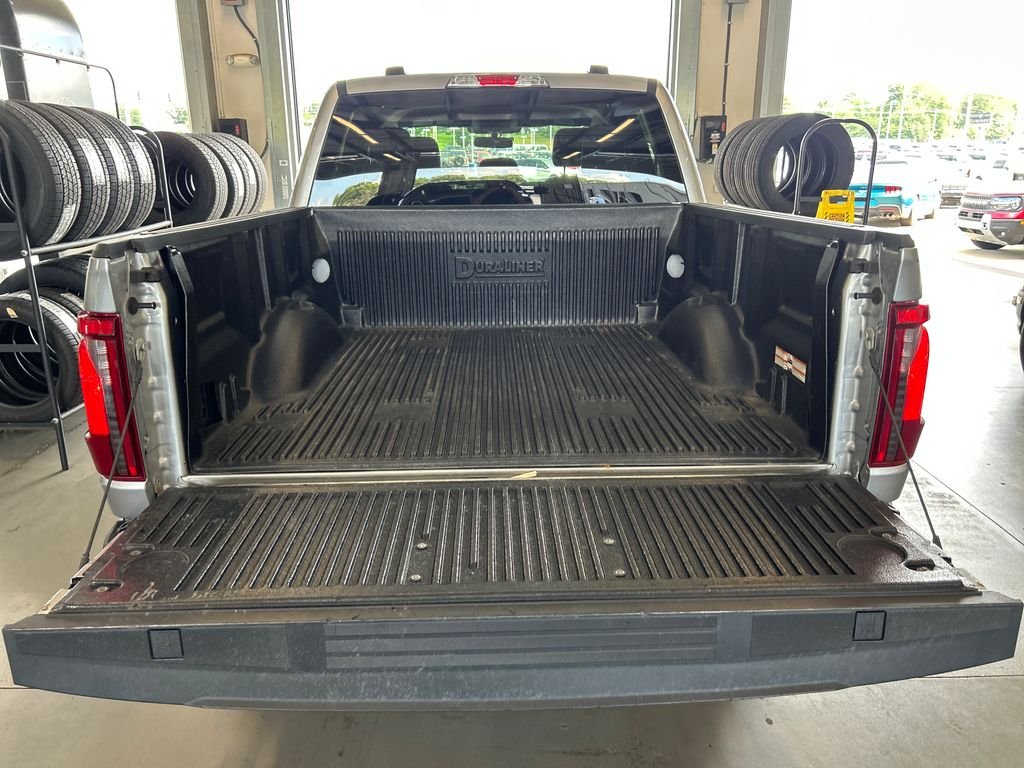 Used 2024 Silver Ford XLT image 9