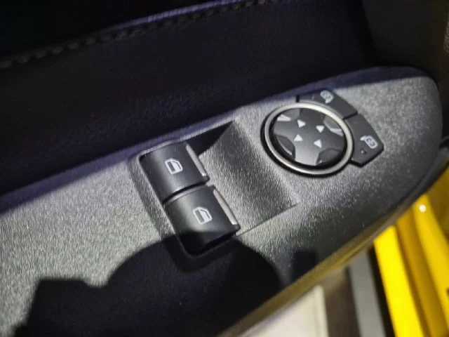 Used 2017 Yellow Ford Shelby GT350 image 13