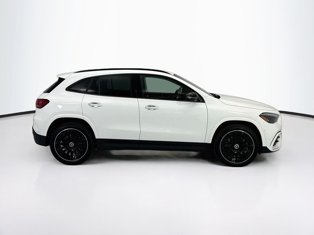 New 2026 Polar White Mercedes-Benz GLA 250 image 4