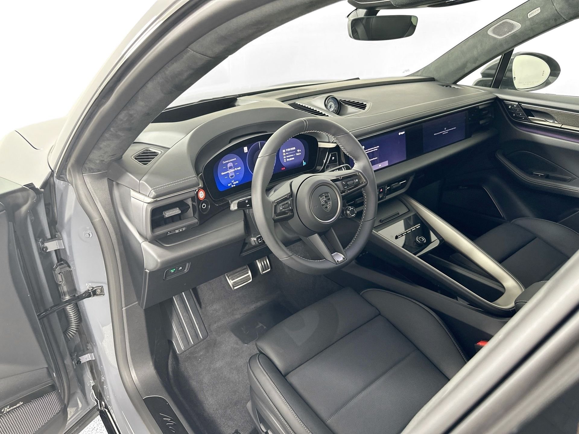 Used 2025 Gray Porsche Turbo image 4