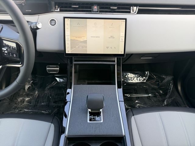 New 2026 Santorini Black Land Rover Hoxton Edition image 15