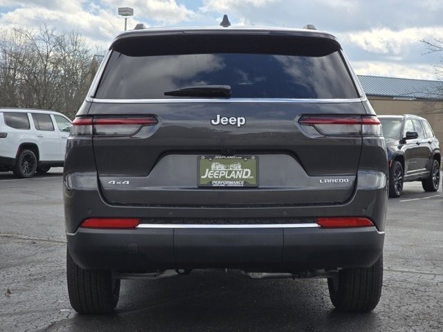 New 2026 Baltic Gray Metallic Clear-Coat Exterior Paint Jeep Laredo image 30