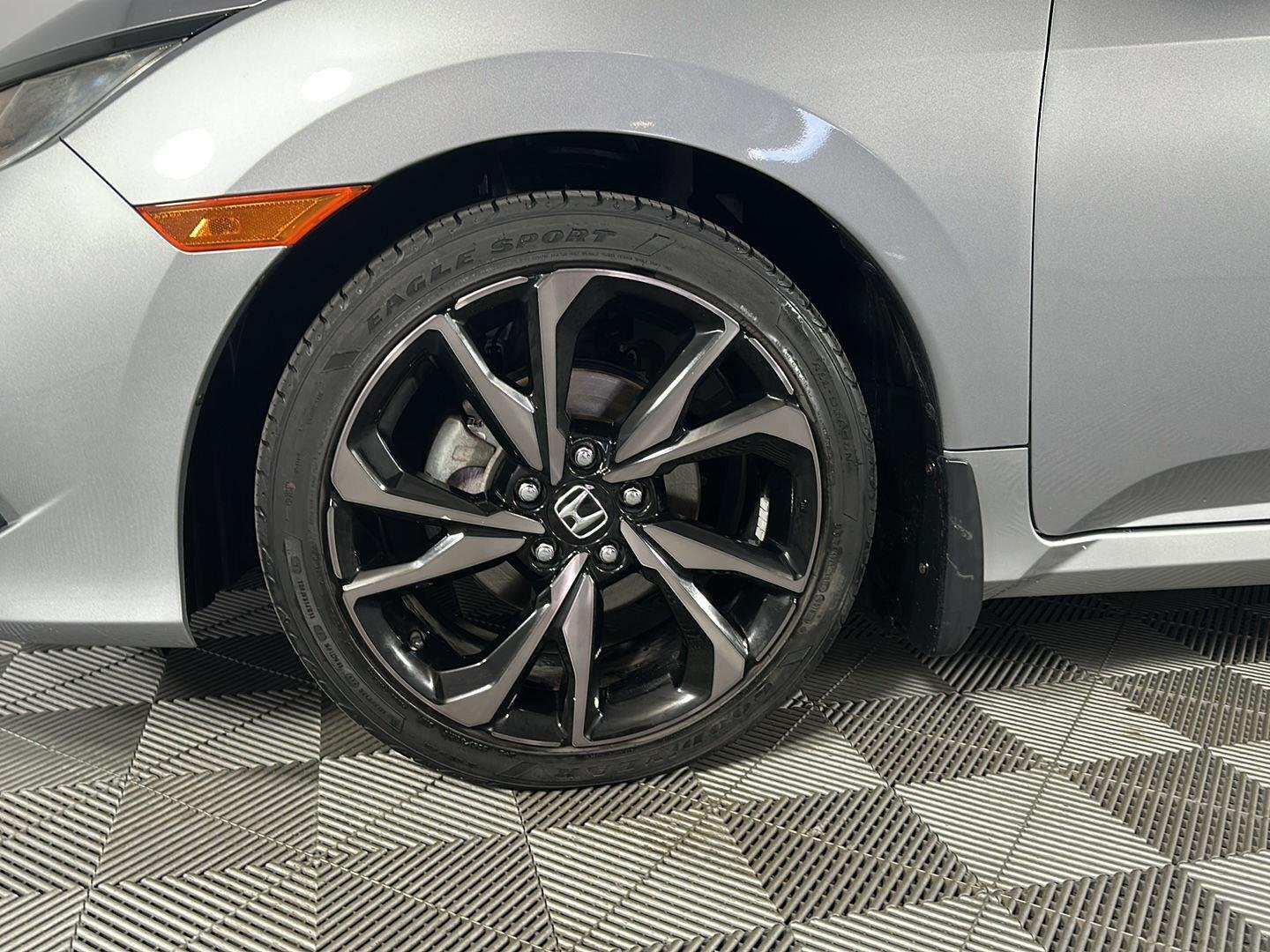 Used 2019 Lunar Silver Metallic Honda Sport image 8