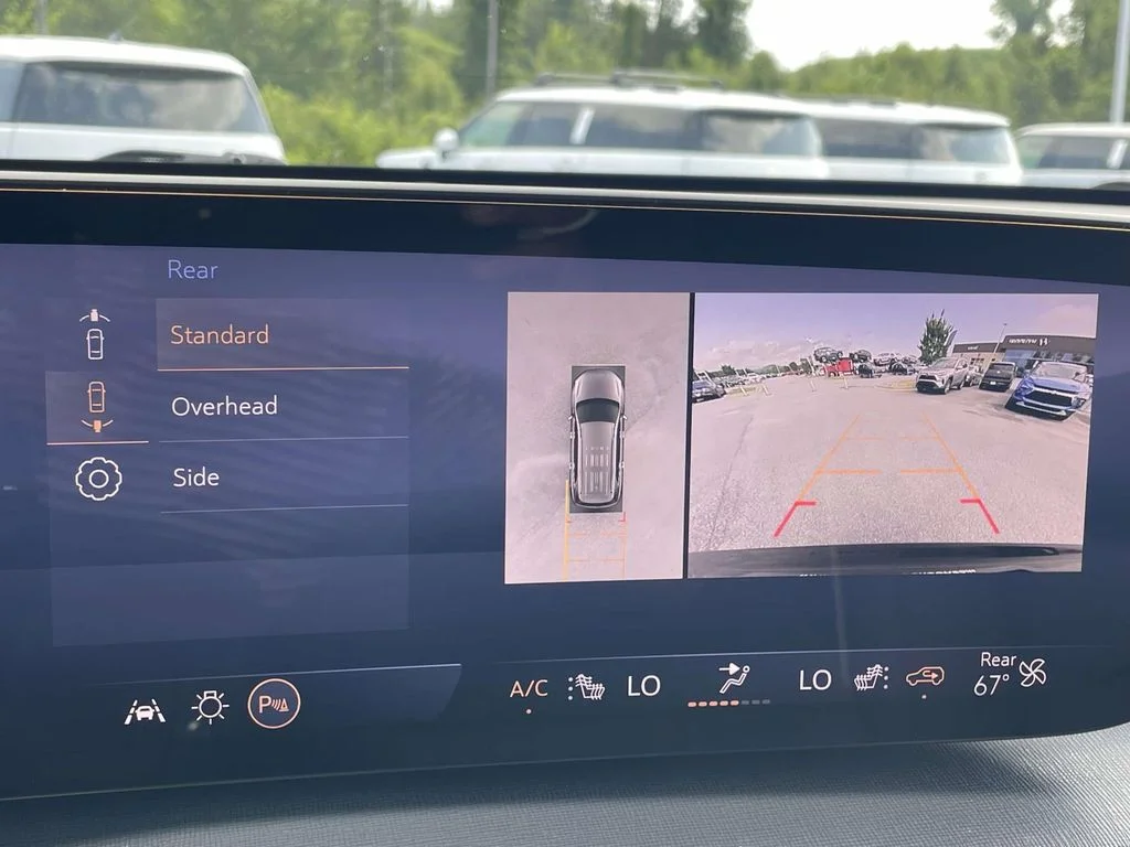 2025 Buick Enclave Preferred - Photo 18