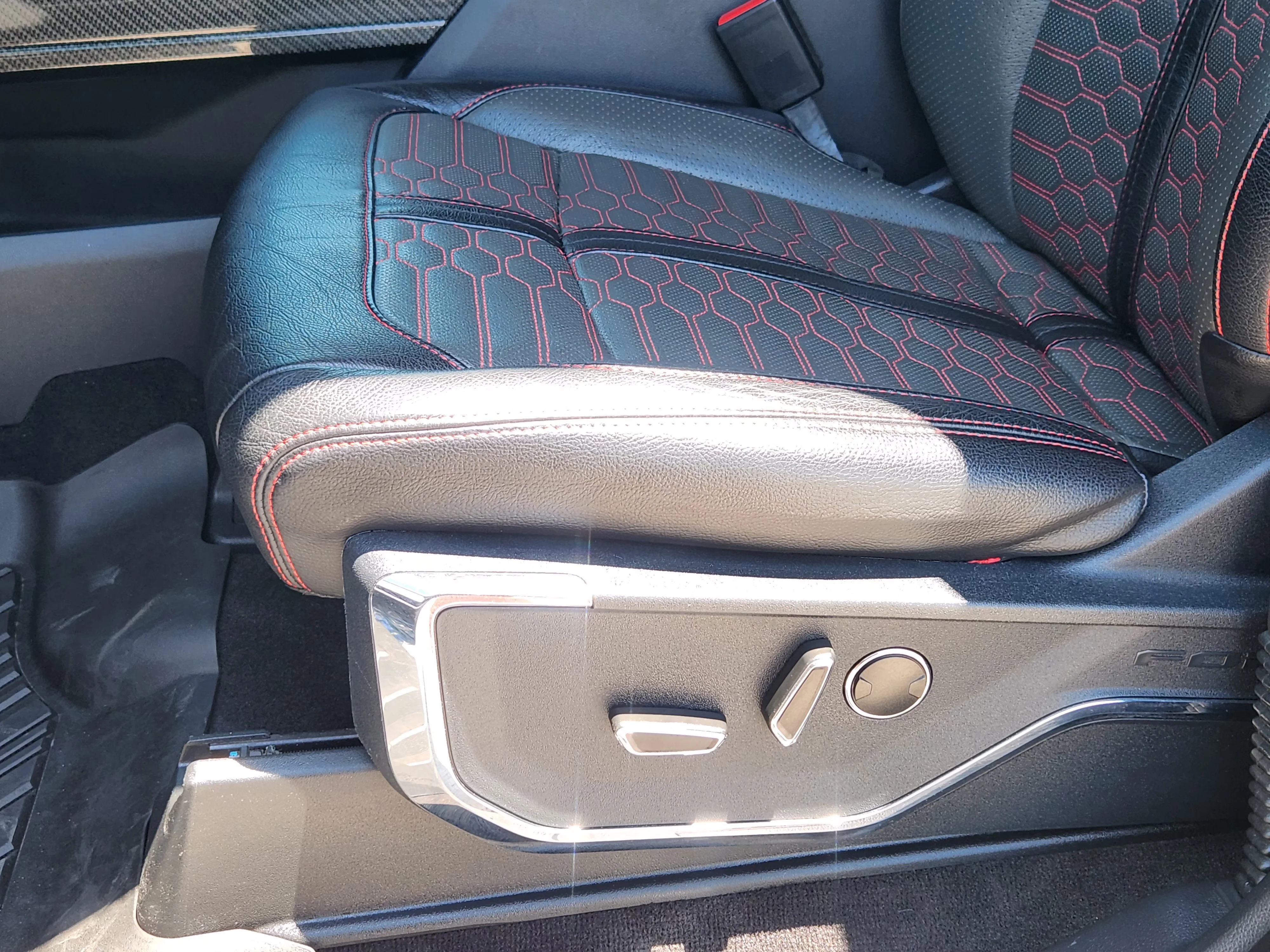 Used 2021  Ford Lariat Shelby Off-Road image 24