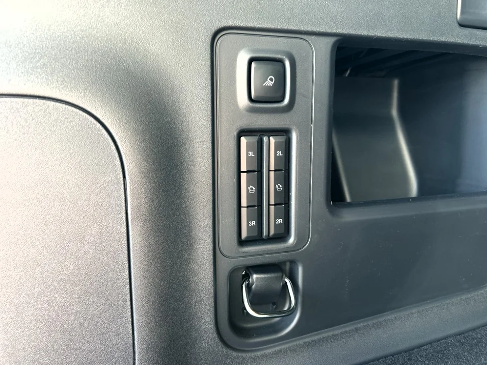 New 2026 Space Silver Metallic Ford MAX Platinum® image 27