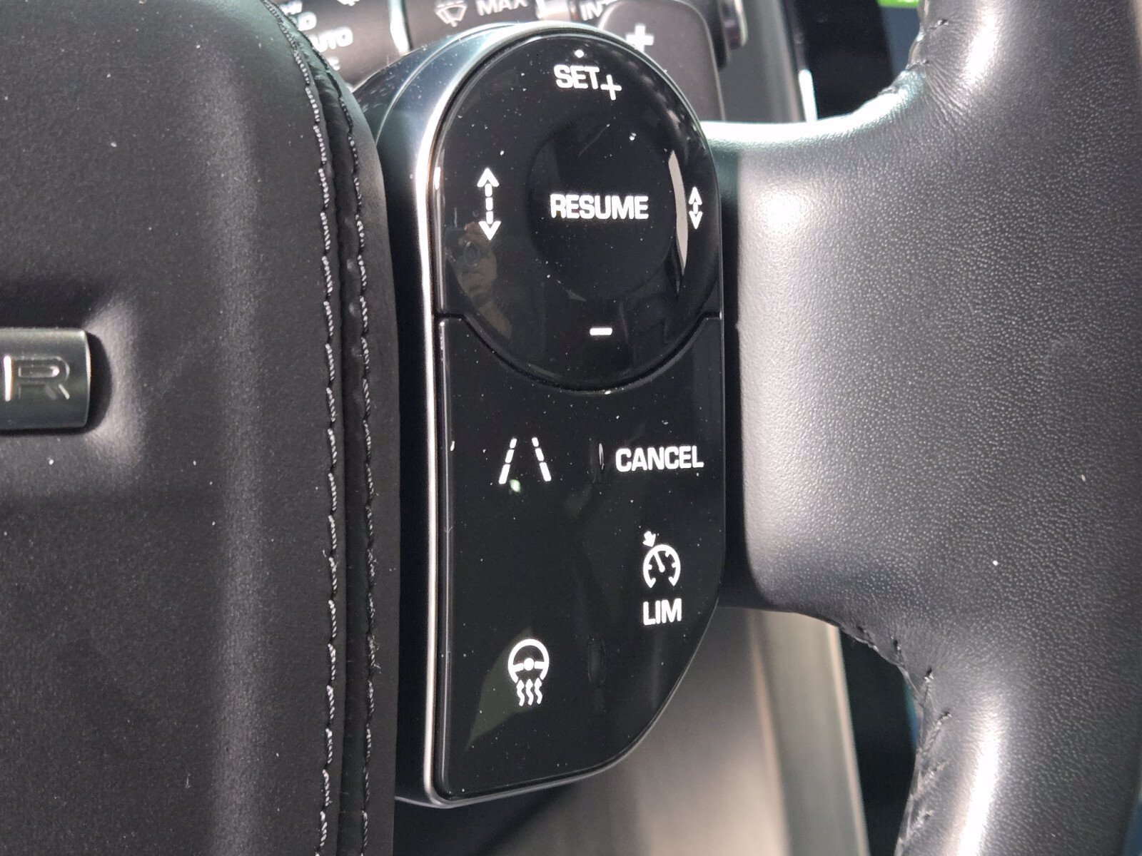 Used 2020 Portofino Blue Metallic Land Rover Supercharged image 25