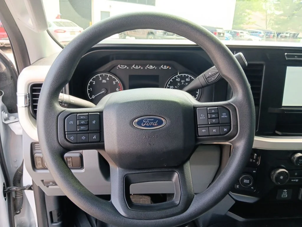 Used 2024 Oxford White Ford XL image 14