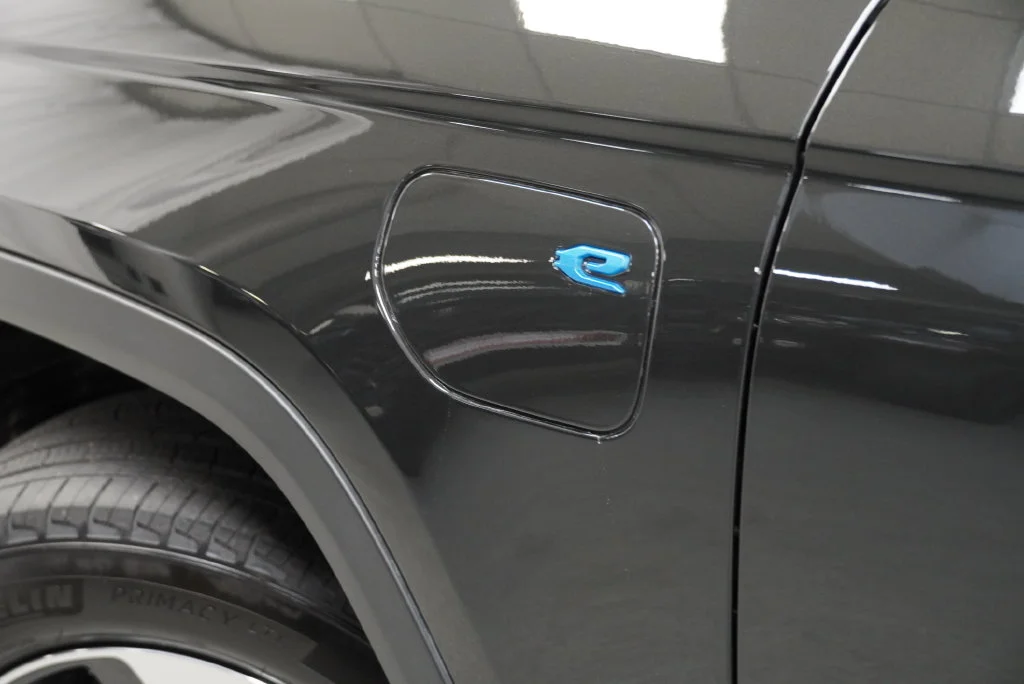 Used 2023  Jeep 4xe image 20