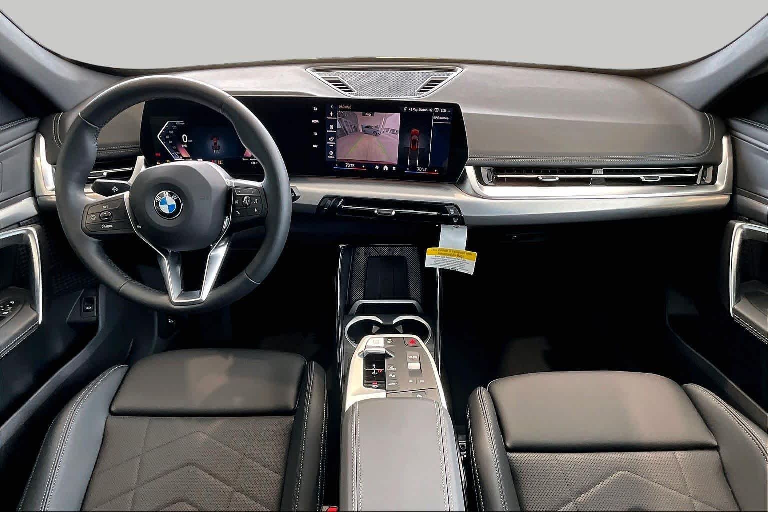 New 2026 Vegas Red Metallic BMW xDrive28i image 5