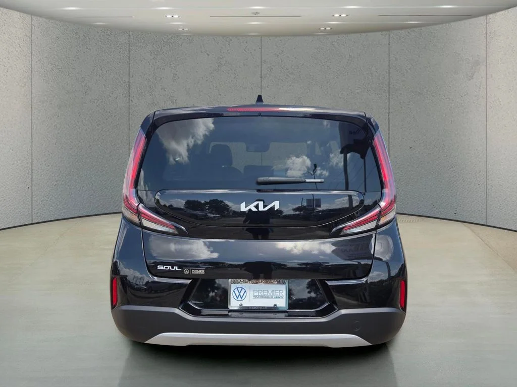 Used 2025 Black Kia LX image 4