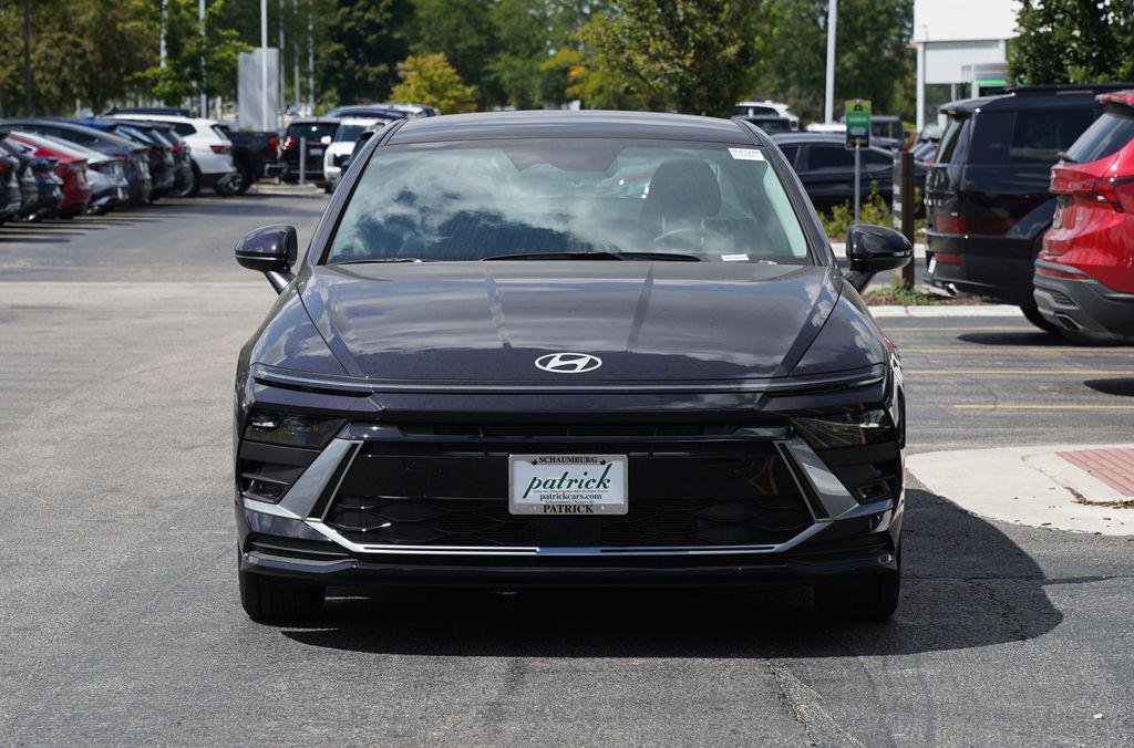 New 2026 Carbon Blue Hyundai SE image 2