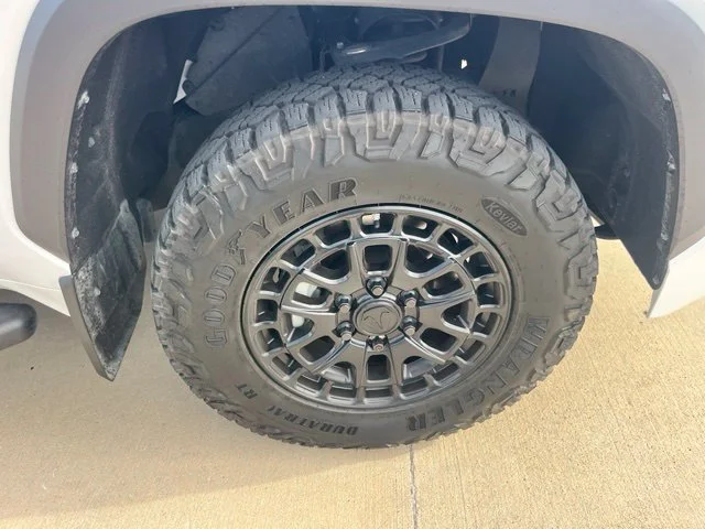 Used 2025 White Toyota SR5 image 8