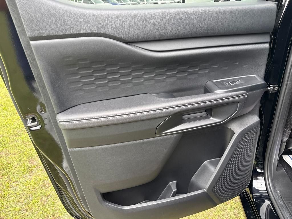 New 2026 Shadow Black Ford XLT image 38