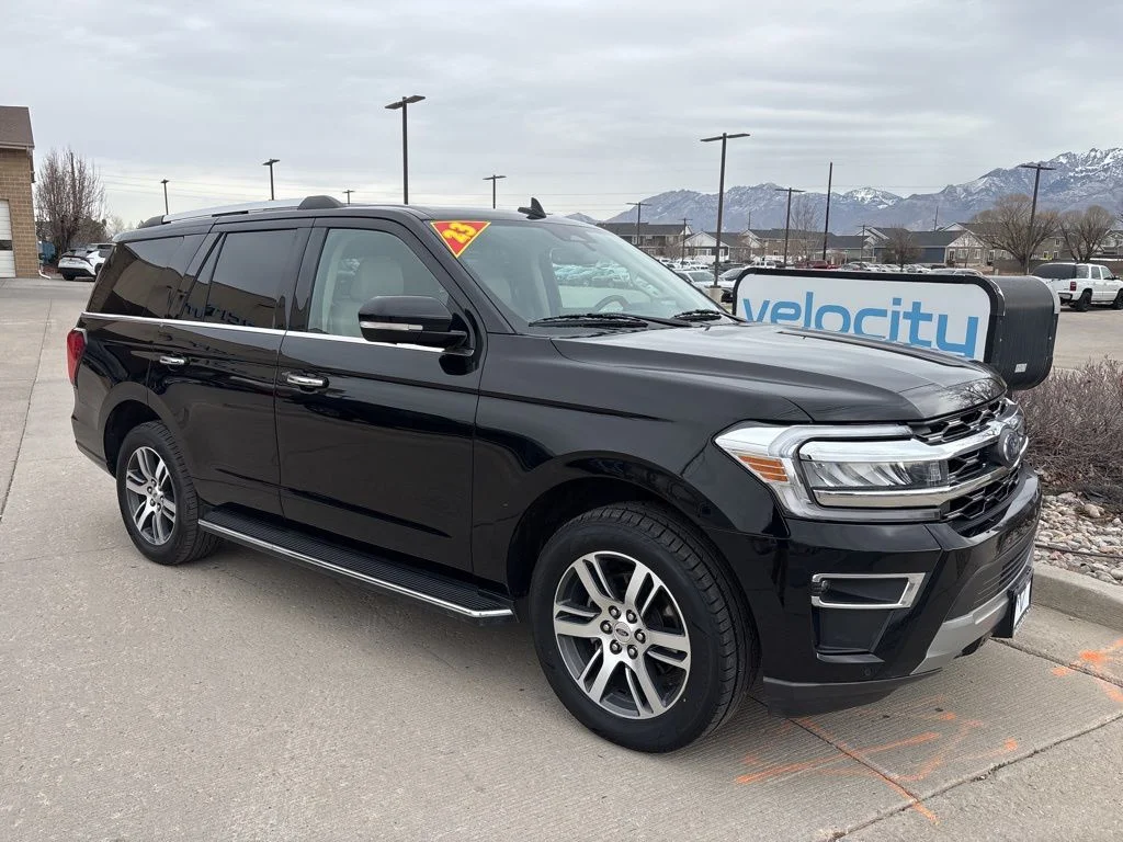 2023 Ford Expedition Limited 4X4's photo
