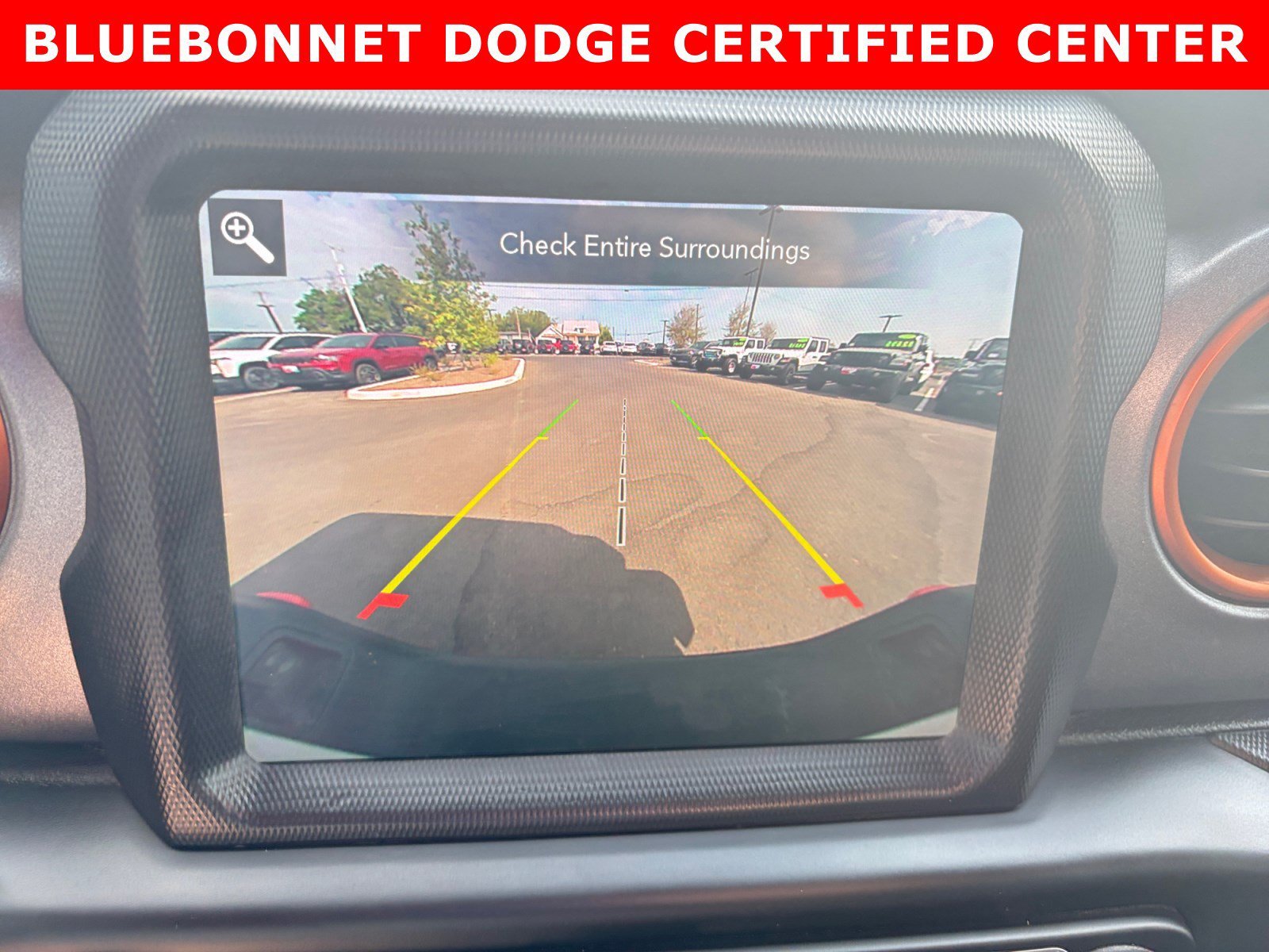 Used 2020 Bright White Clearcoat Jeep Mojave image 16