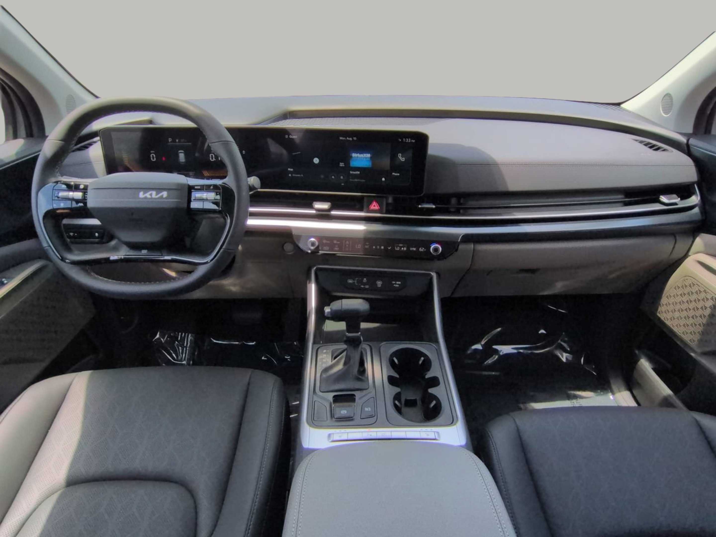 New 2027 Ceramic Silver Kia LXS image 4