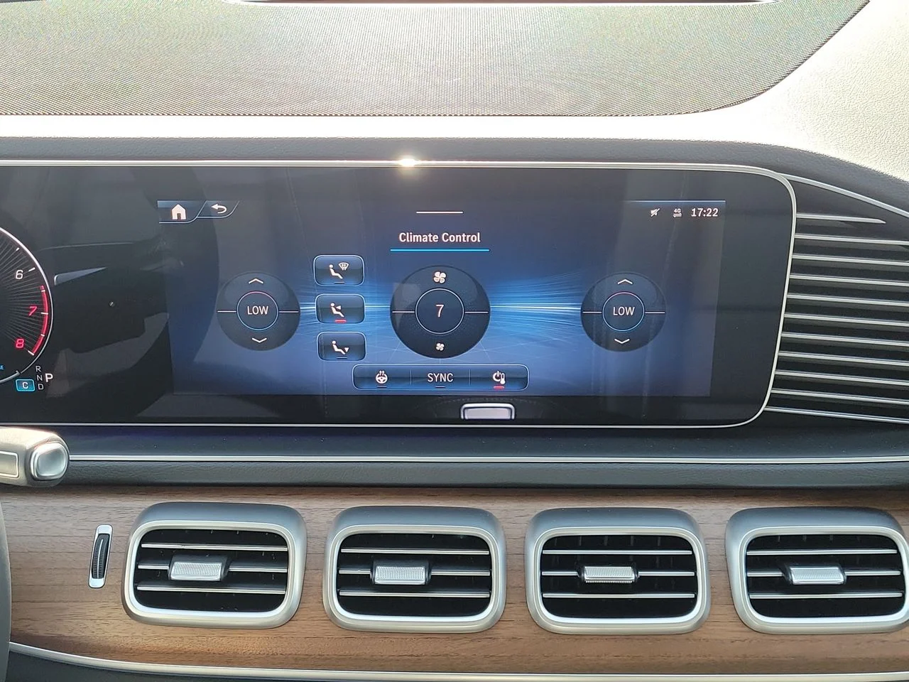 New 2026 Selenite Grey Metallic Mercedes-Benz GLE 350 image 17