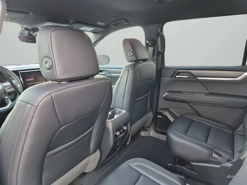 2026 GMC Acadia Elevation - Photo 22