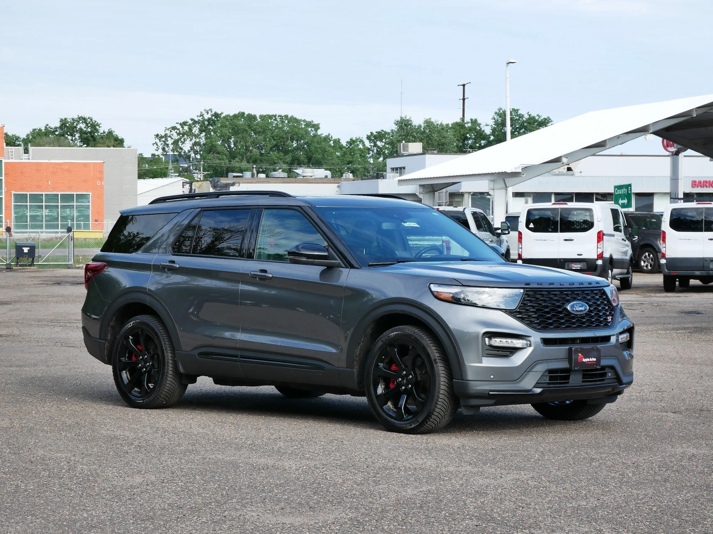 2023 Ford Explorer ST 4WD's photo