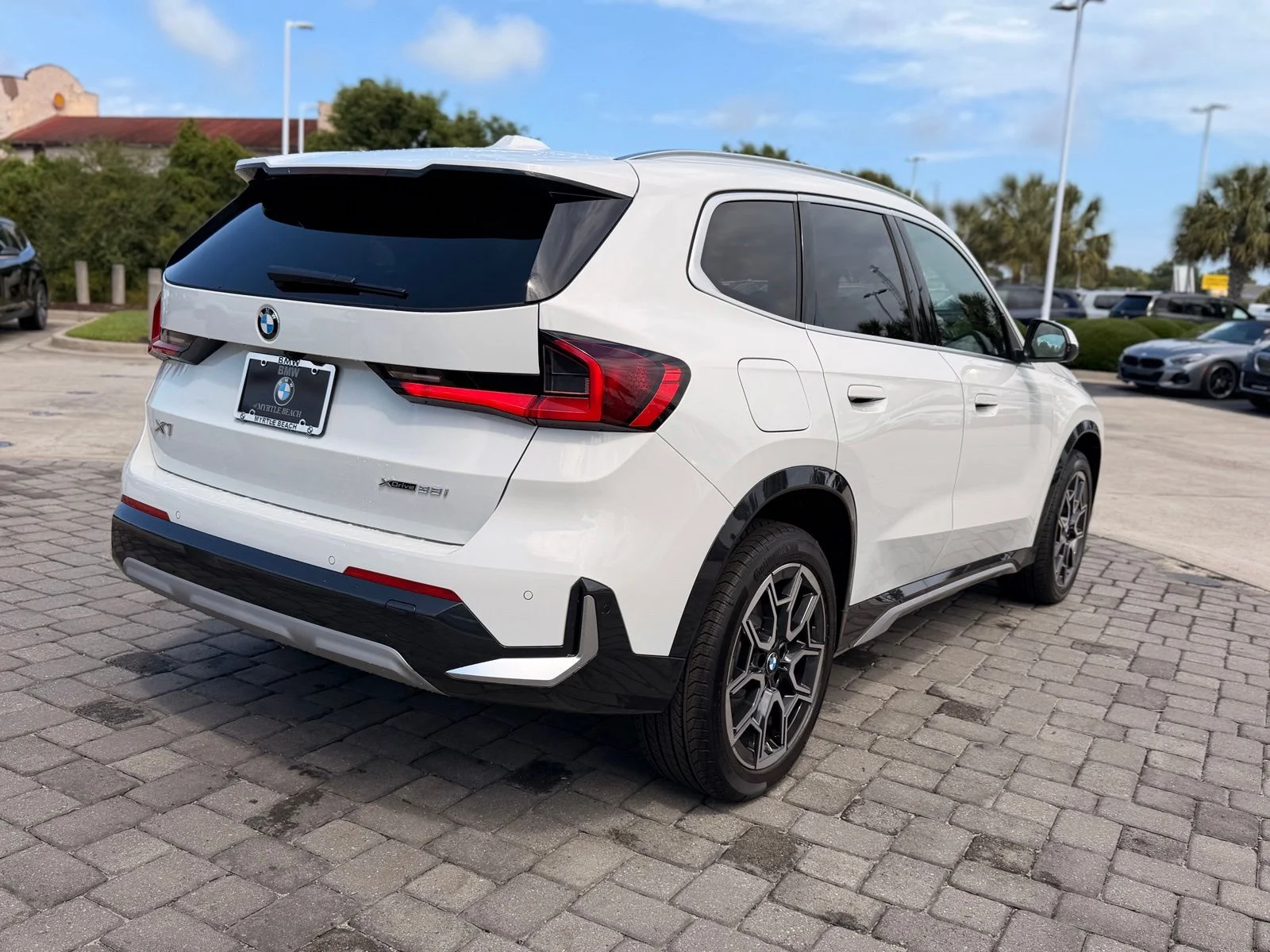 2026 BMW X1 XDrive28i - Photo 9