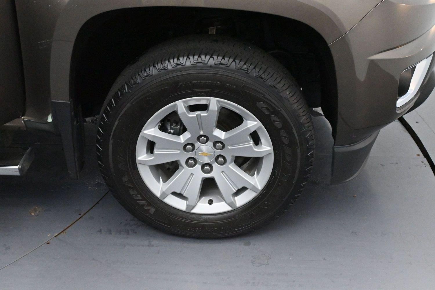 Used 2015 Brownstone Metallic Chevrolet 4WD LT image 38
