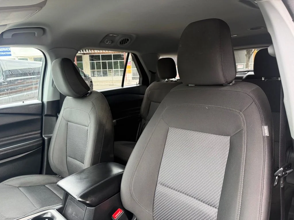 Used 2023 Black Ford XLT image 21