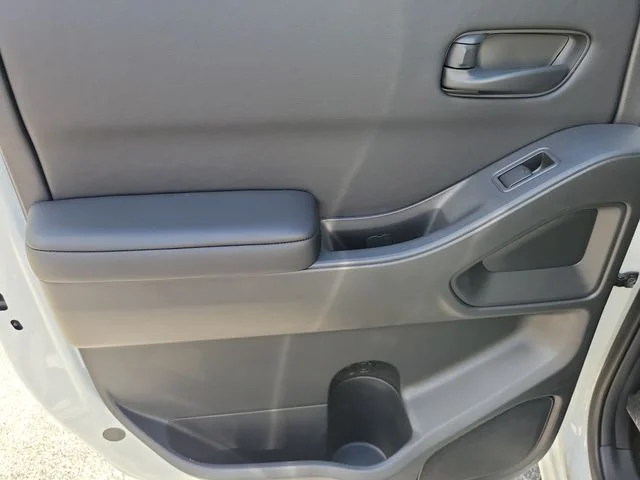 New 2026 Glacier White Nissan Crew Cab S image 15