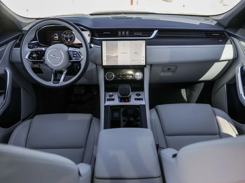 2026 Jaguar F-Pace R-Dynamic S - Photo 32