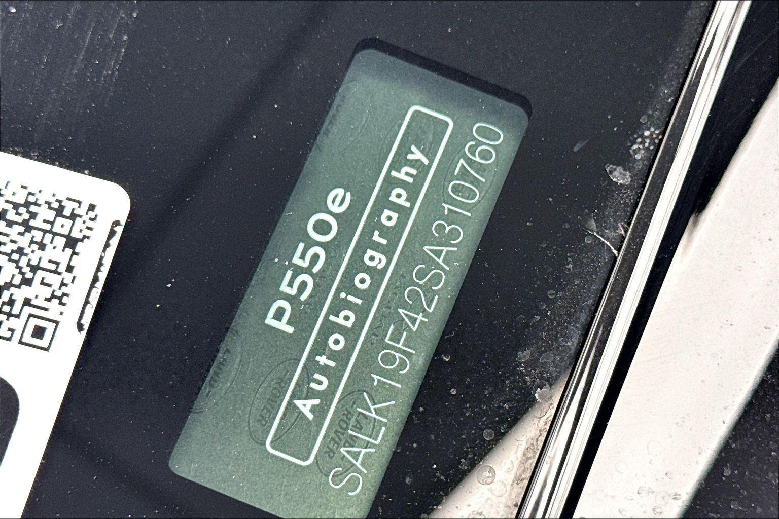 Used 2025 Velocity Blue in Satin Finish Land Rover Autobiography image 29