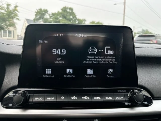 Used 2019 Red Kia LXS image 14