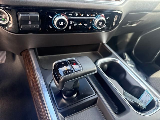 Used 2023 Red GMC Elevation image 20