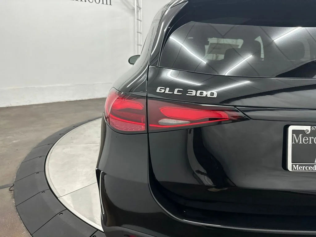 New 2026 Black Mercedes-Benz GLC 300 image 11