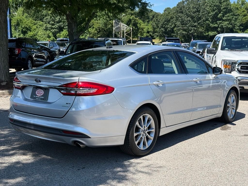 Used 2017 Silver Ford SE image 10