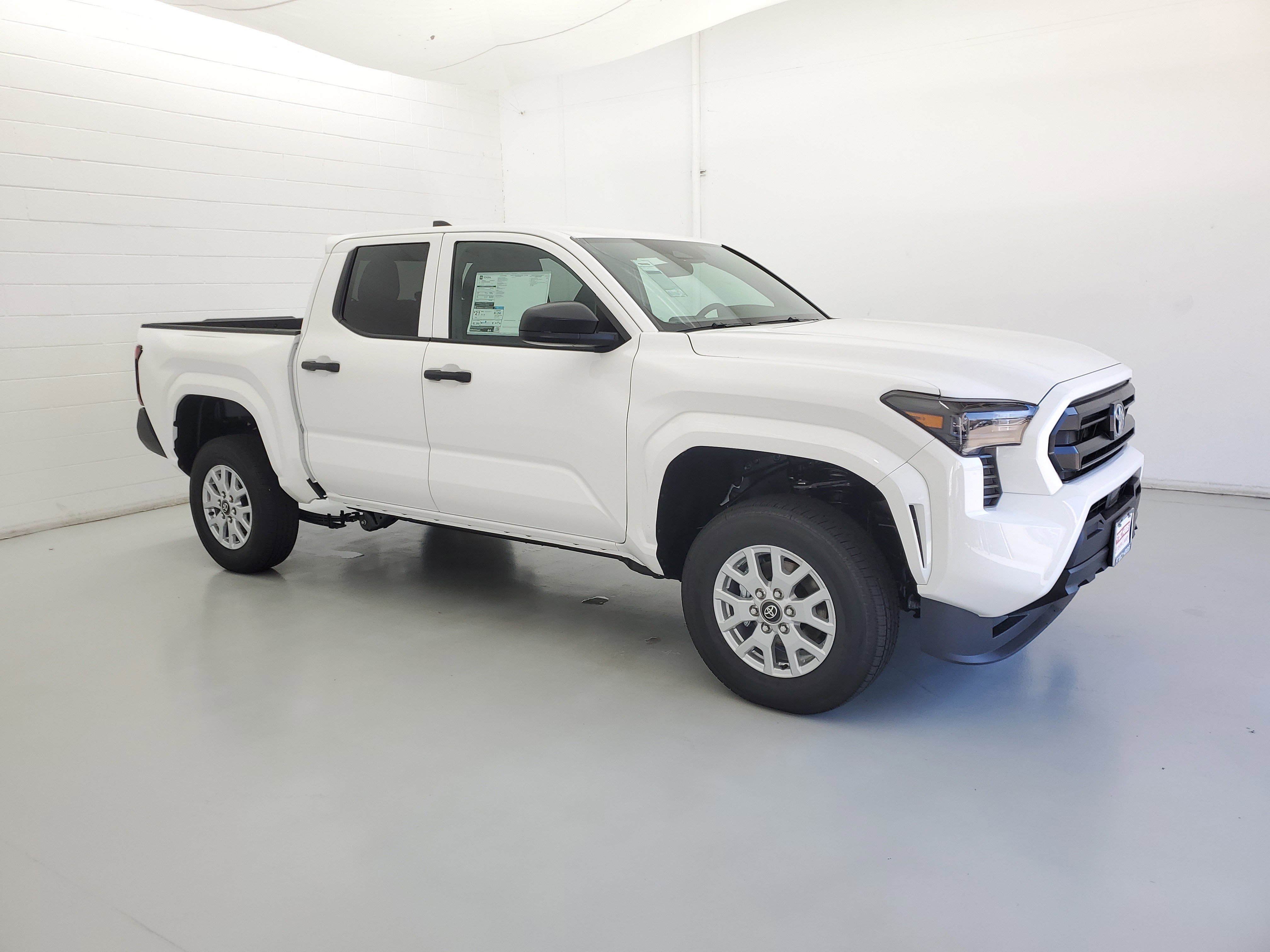 New 2026 Ice Cap Toyota  SR image 4