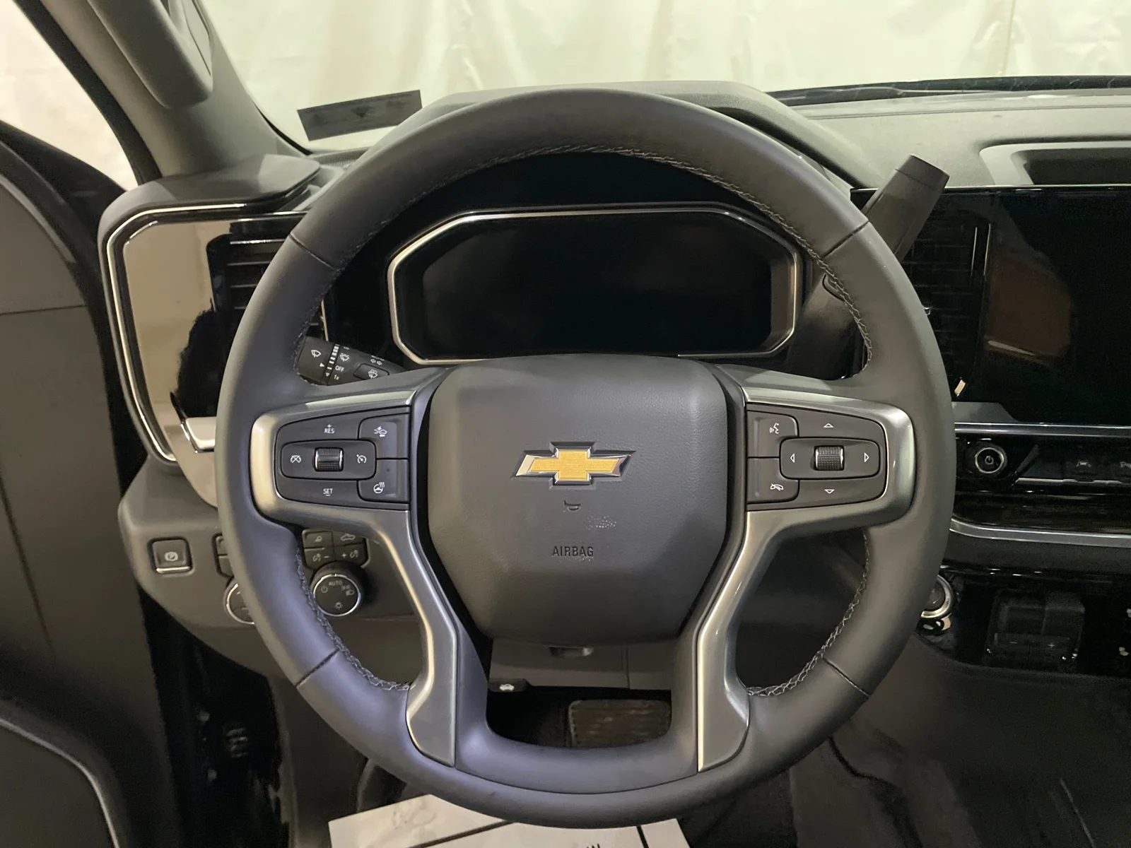 2026 Chevrolet Silverado 1500 LT - Photo 13